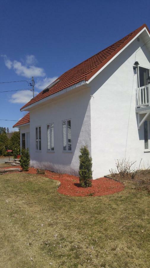 La Maison Du Village, Spa Shawinigan Zewnętrze zdjęcie