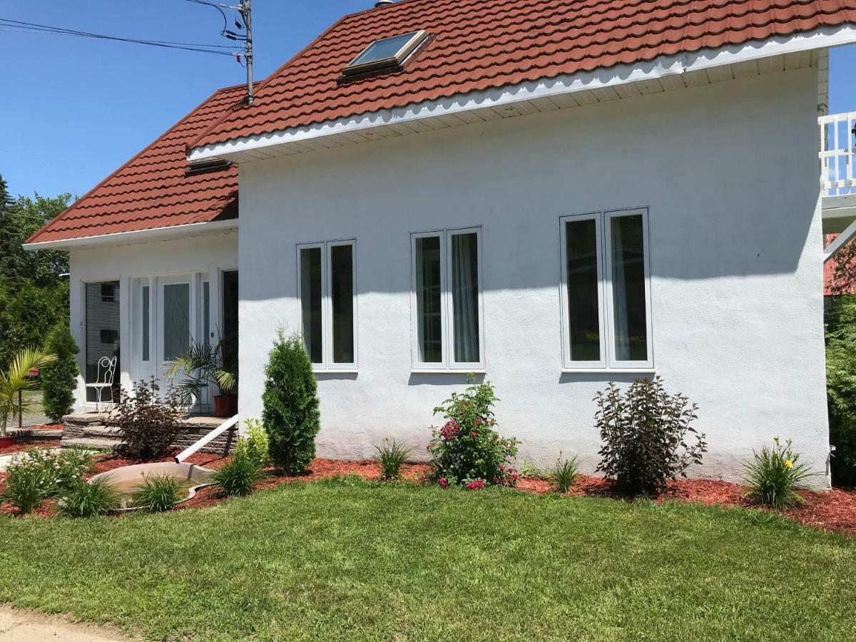 La Maison Du Village, Spa Shawinigan Zewnętrze zdjęcie
