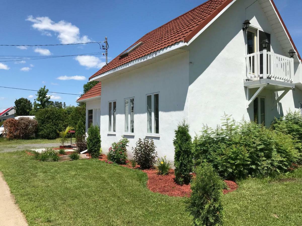 La Maison Du Village, Spa Shawinigan Zewnętrze zdjęcie