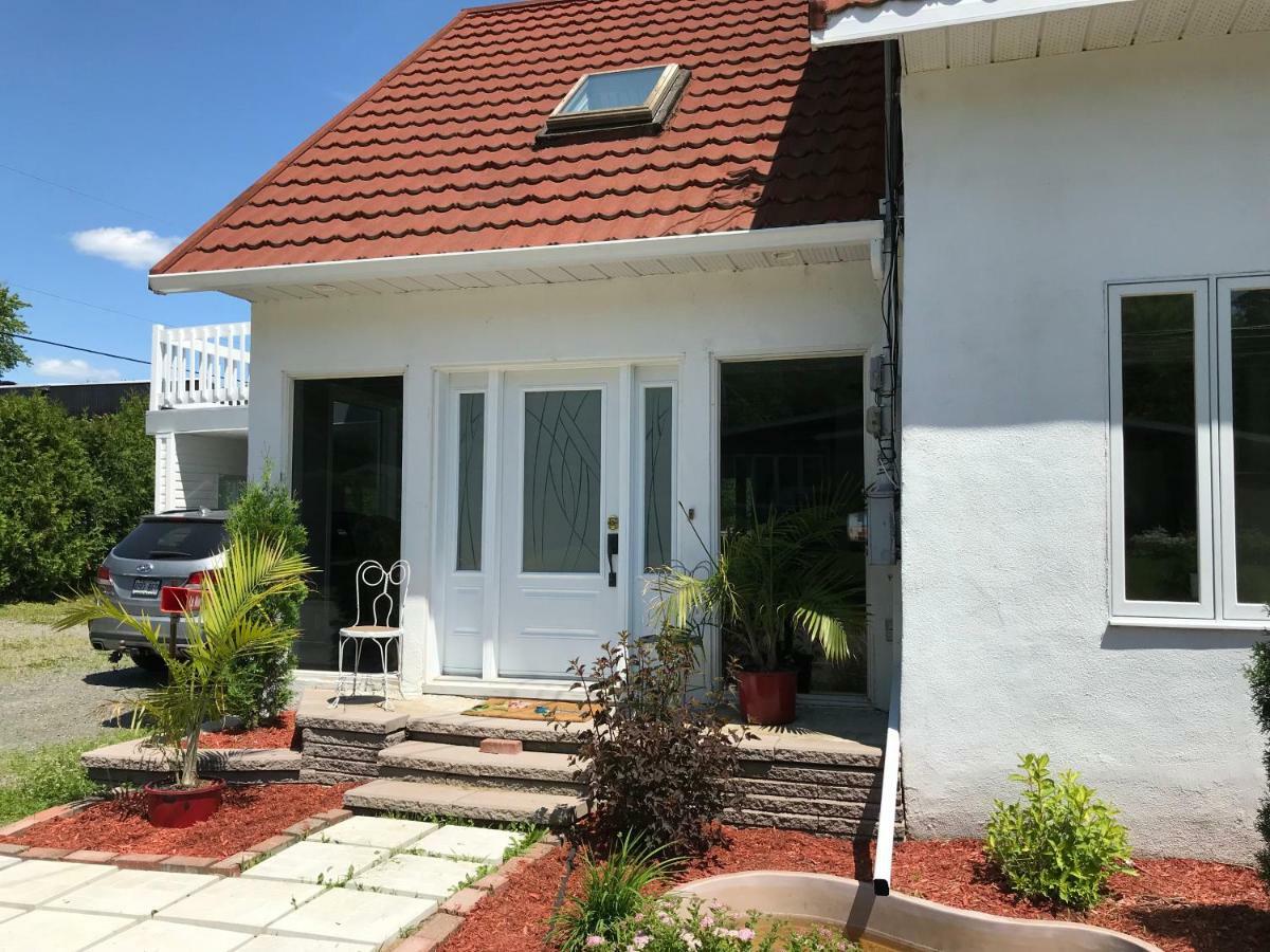 La Maison Du Village, Spa Shawinigan Zewnętrze zdjęcie